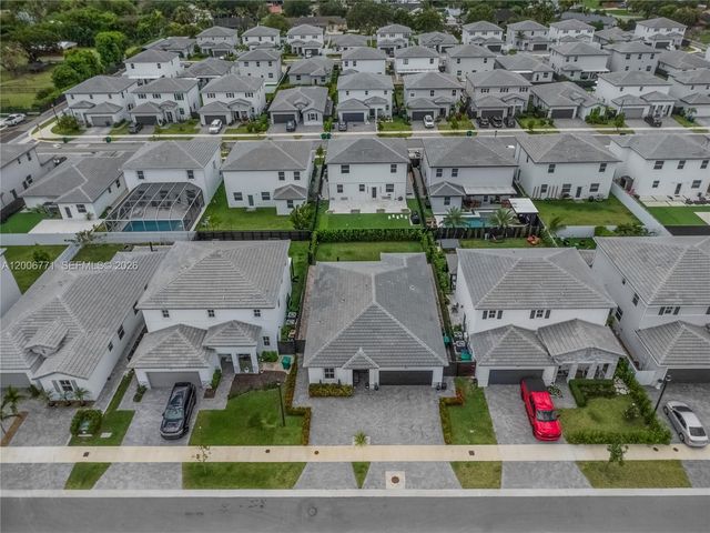 14836 SW 162nd St, Miami, FL 33187