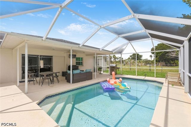 1405 SE 24th ST, Cape Coral, FL 33990