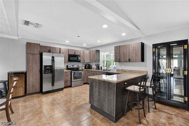 1405 SE 24th ST, Cape Coral, FL 33990