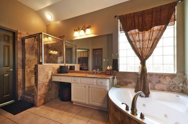 1302 Hunter Ace WAY, Cedar Park, TX 78613
