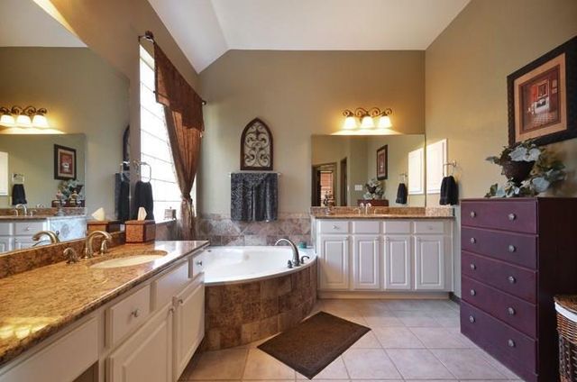 1302 Hunter Ace WAY, Cedar Park, TX 78613