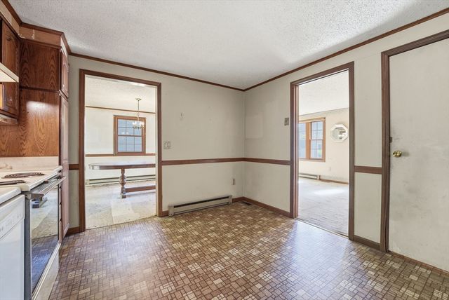 79 Gerrard Ave, East Longmeadow, MA 01028