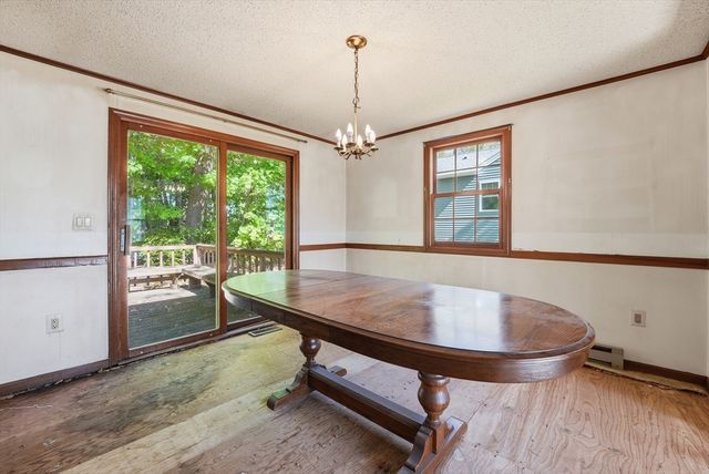 79 Gerrard Ave, East Longmeadow, MA 01028