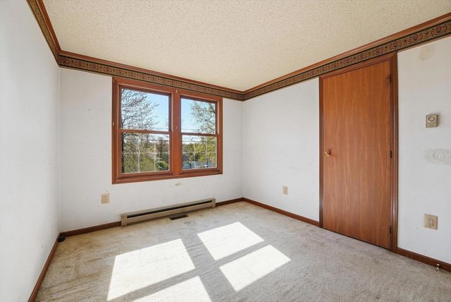 79 Gerrard Ave, East Longmeadow, MA 01028