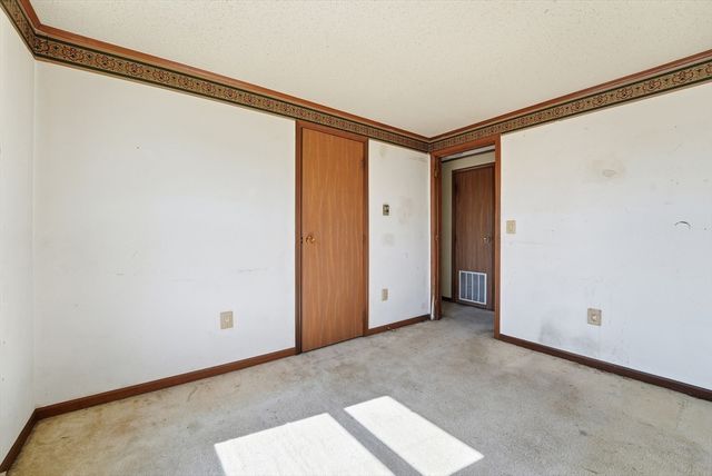 79 Gerrard Ave, East Longmeadow, MA 01028