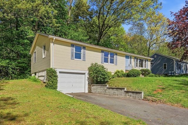 79 Gerrard Ave, East Longmeadow, MA 01028