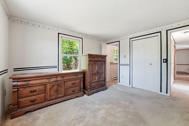 79 Gerrard Ave, East Longmeadow, MA 01028