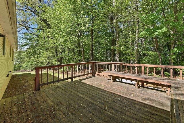 79 Gerrard Ave, East Longmeadow, MA 01028