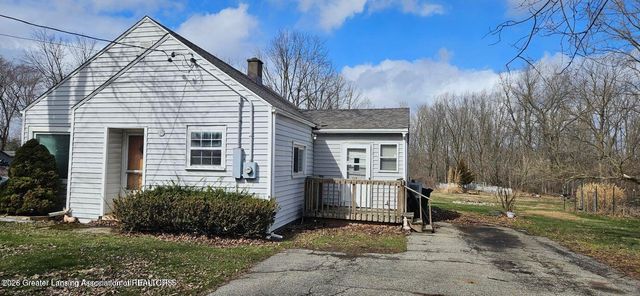 3220 W Miller Road, Lansing, MI 48911
