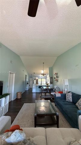 4712 E Lucerne Lakes Blvd E 202, Lake Worth, FL 33467