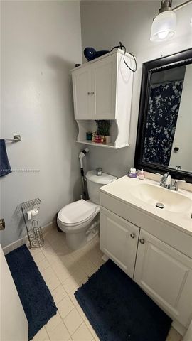 4712 E Lucerne Lakes Blvd E 202, Lake Worth, FL 33467