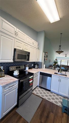 4712 E Lucerne Lakes Blvd E 202, Lake Worth, FL 33467