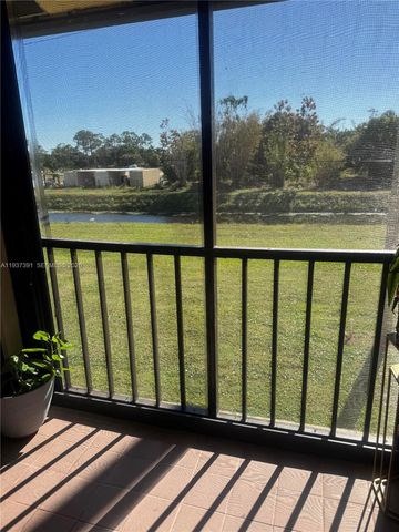 4712 E Lucerne Lakes Blvd E 202, Lake Worth, FL 33467