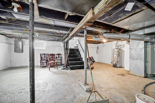 125 W Mcpherson Avenue, Findlay, OH 45840