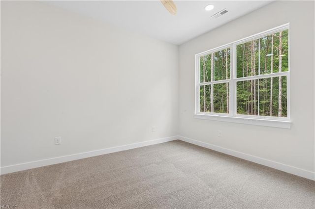 6912 Sunset Cove LN, Gloucester, VA 23061