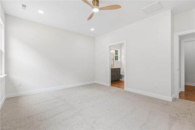 6912 Sunset Cove LN, Gloucester, VA 23061