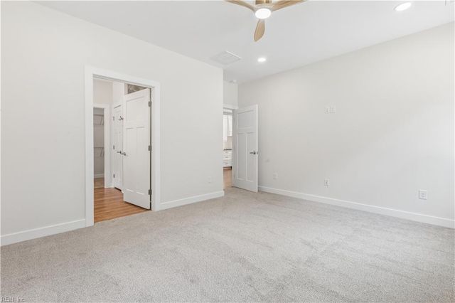 6912 Sunset Cove LN, Gloucester, VA 23061