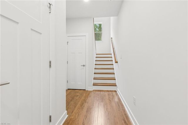 6912 Sunset Cove LN, Gloucester, VA 23061