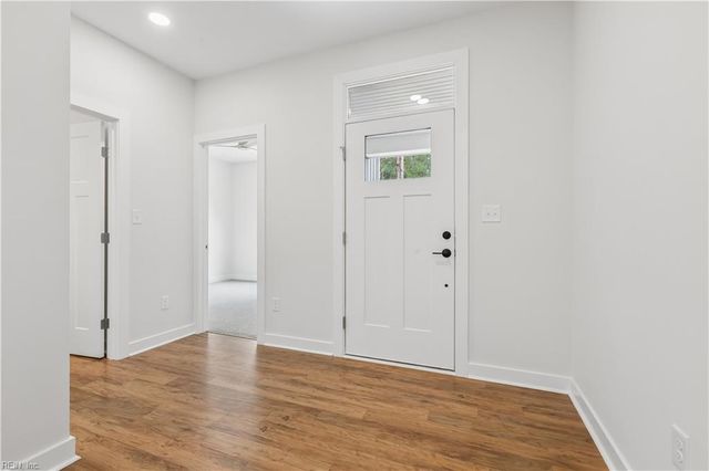 6912 Sunset Cove LN, Gloucester, VA 23061