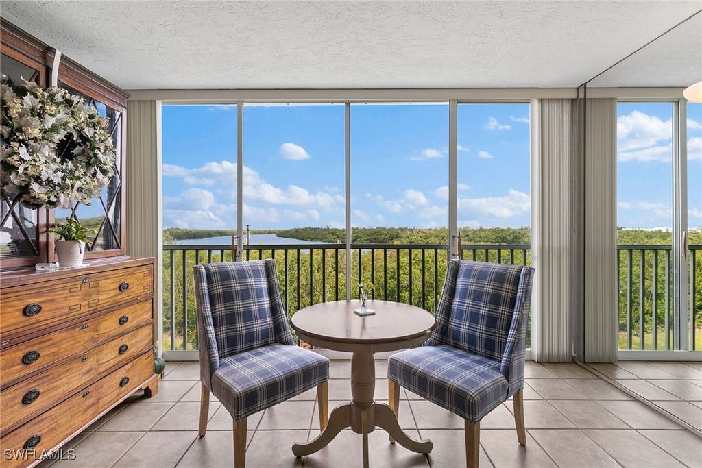 100 Stevens Landing DR 305, Marco Island, FL 34145