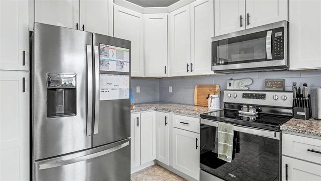 2746 WALDEN WOODS DRIVE, Plant City, FL 33566