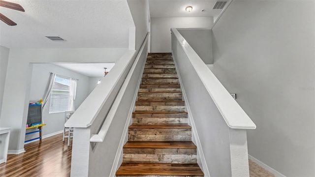 2746 WALDEN WOODS DRIVE, Plant City, FL 33566