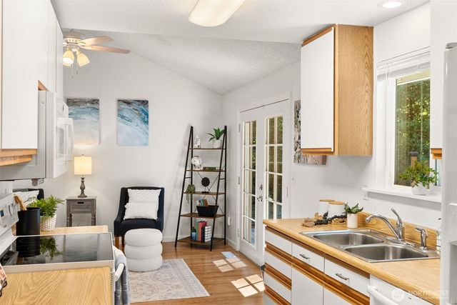 4938 Hilton Road NE, Olympia, WA 98516