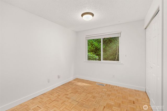 4938 Hilton Road NE, Olympia, WA 98516