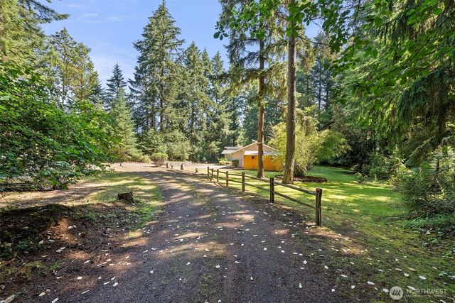4938 Hilton Road NE, Olympia, WA 98516