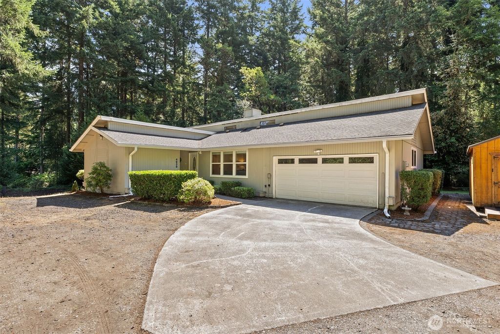4938 Hilton Road NE, Olympia, WA 98516