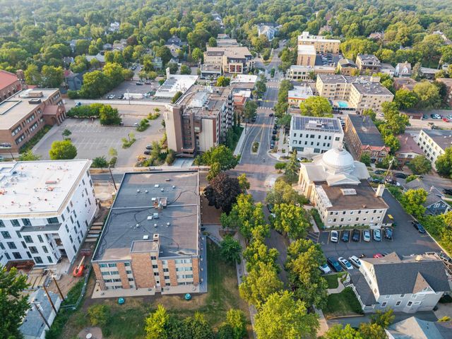 4400 Upton Avenue S 203, Minneapolis, MN 55410