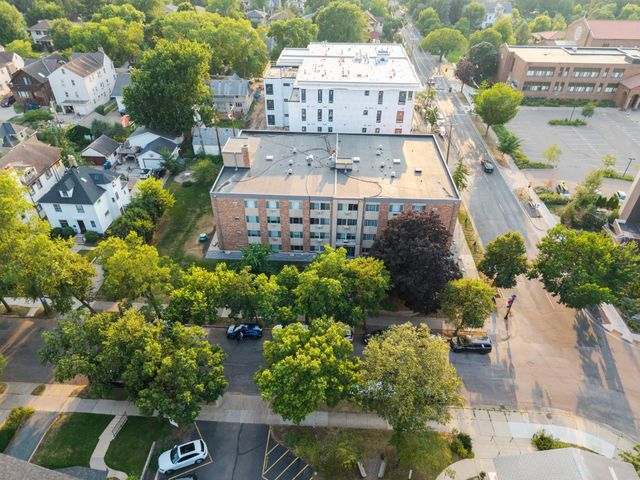 4400 Upton Avenue S 203, Minneapolis, MN 55410