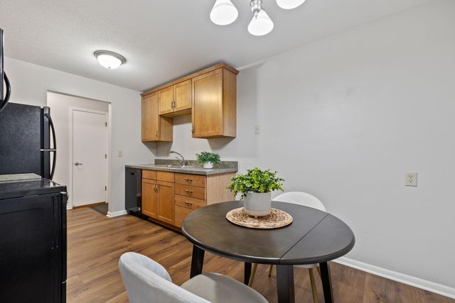 4400 Upton Avenue S 203, Minneapolis, MN 55410