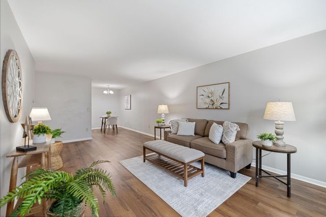 4400 Upton Avenue S 203, Minneapolis, MN 55410