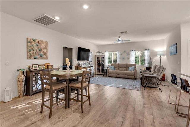 3622 Ginny Court, Redding, CA 96001