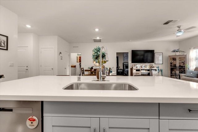 3622 Ginny Court, Redding, CA 96001