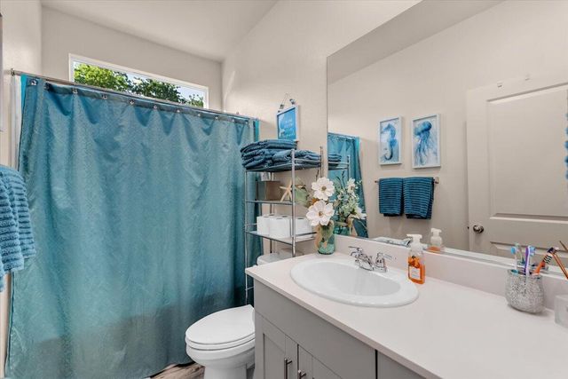 3622 Ginny Court, Redding, CA 96001