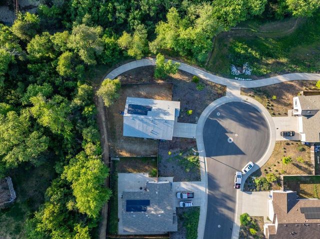 3622 Ginny Court, Redding, CA 96001