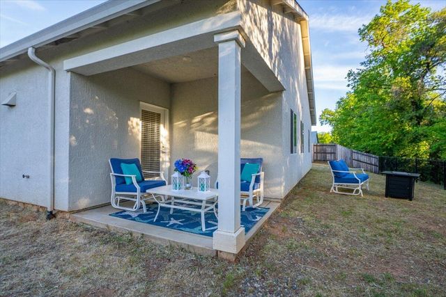 3622 Ginny Court, Redding, CA 96001