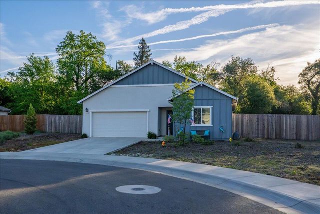 3622 Ginny Court, Redding, CA 96001