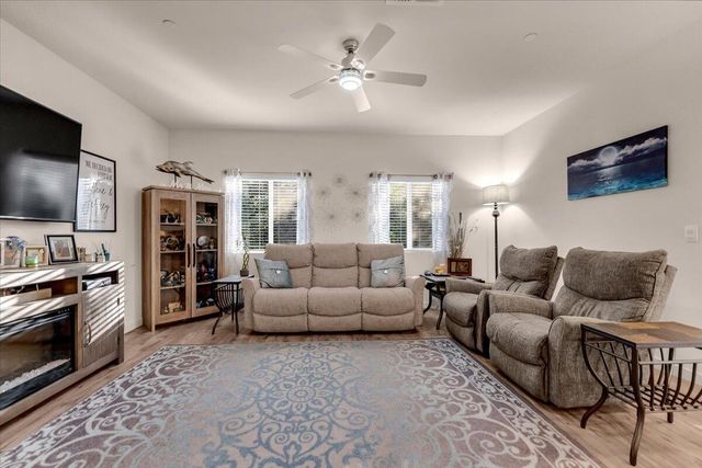 3622 Ginny Court, Redding, CA 96001