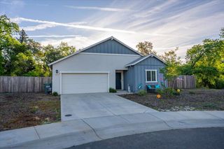 3622 Ginny Court, Redding, CA 96001