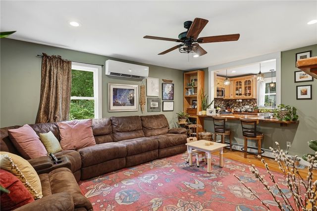 71 Mount Hygeia Road, Foster, RI 02825