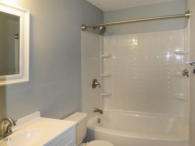 913 Shady Lawn Road A, Chapel Hill, NC 27514