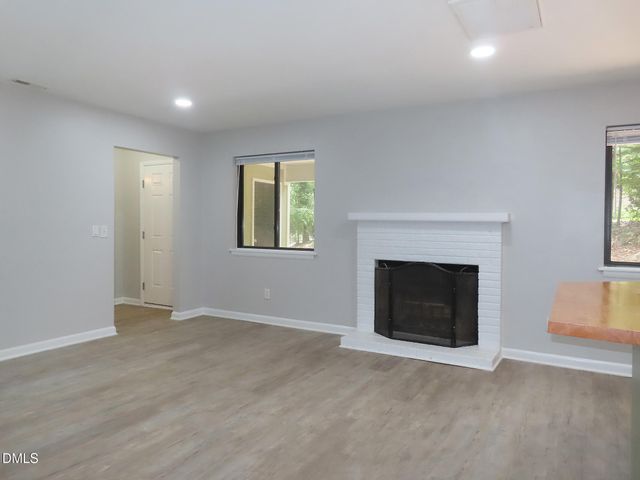 913 Shady Lawn Road A, Chapel Hill, NC 27514