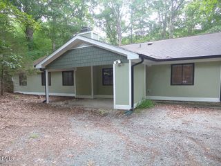 913 Shady Lawn Road A, Chapel Hill, NC 27514