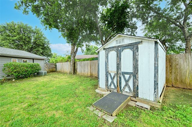 531 Himes Drive, Euless, TX 76039