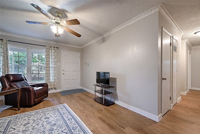 531 Himes Drive, Euless, TX 76039