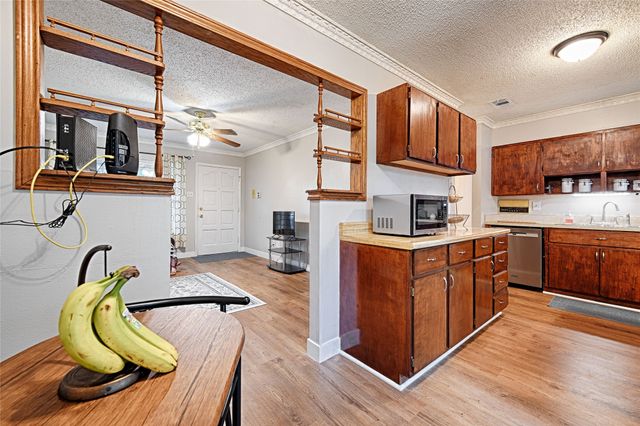 531 Himes Drive, Euless, TX 76039