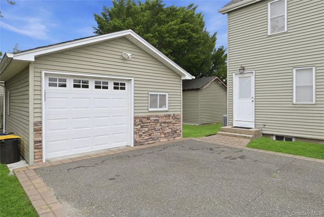 6 Prospect Street, Hicksville, NY 11801